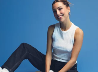 Sara Roy presenta ‘Per si s’acaba el món’, el seu nou disc més íntim i acústic