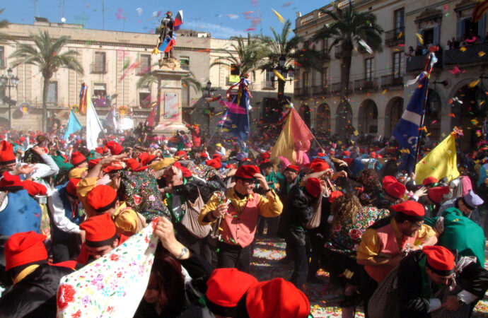 Les 5 rues de Carnaval més bestials de Catalunya