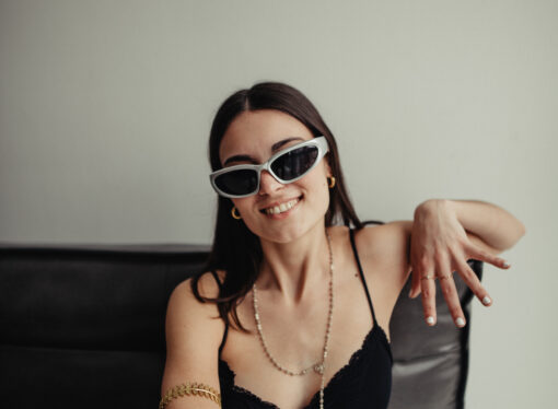 Gemma CB, la pianista que fa ballar el català a ritme de ‘timba’ i ‘salsa’