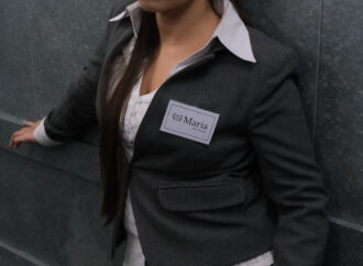 Meri Prata ens avisa dels perills del “LOVE BOMBER” a ritme de ‘disco pop’