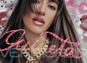 Ouineta ja té el ‘check’ blau: L’imperi pop de Marta Ros es consagra amb ‘Ouineta Verificada’