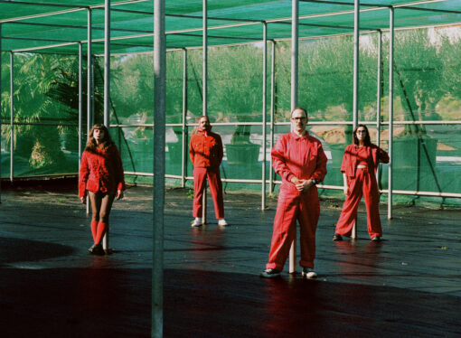 Sandré ens posa el “Pijama de fusta” a ritme de post-punk i humor negre