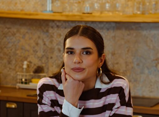 Aina Reig es despulla artísticament a ‘No és massa tard’: quan la passió es converteix en obsessió (i com tornar a començar)