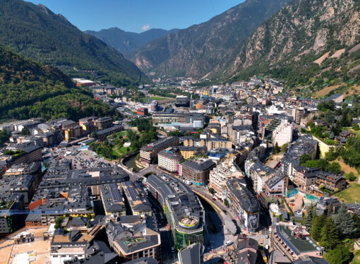 Què fer a Andorra: una escapada de cap de setmana entre llacs d’alta muntanya, miradors i compres
