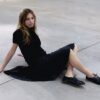 Júlia Català reflexiona sobre el temps i el present amb el seu nou single ‘SENSE FI’