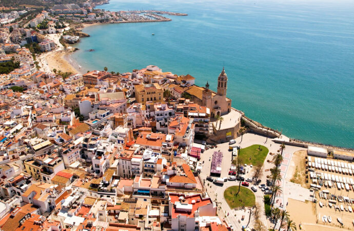 Sitges en un dia: l’itinerari perfecte entre cultura, mar i joies modernistes